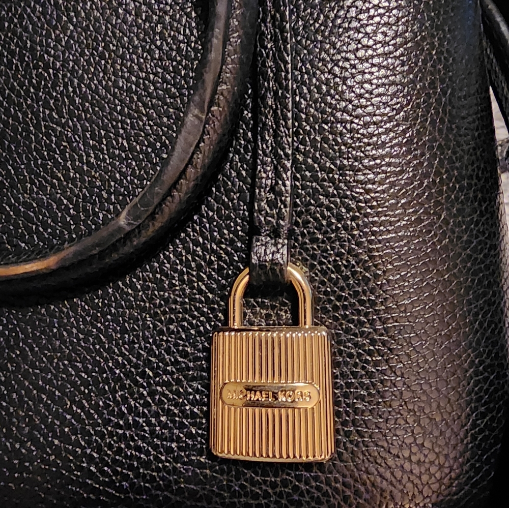 MK crossbody 👜